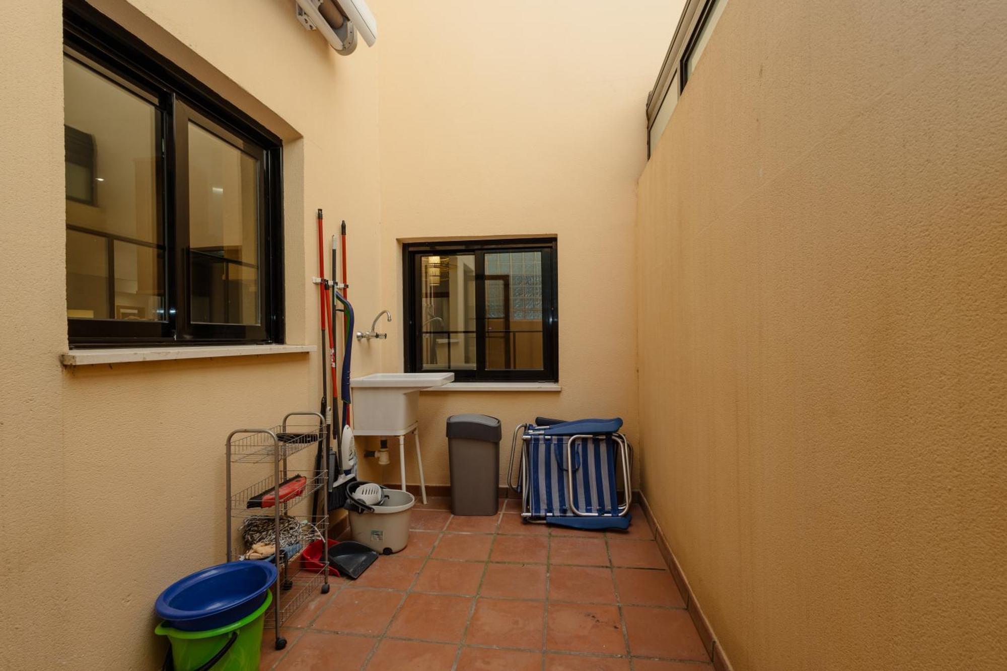 3 Bedroom Apartment, With Private Garden And Terrace, In Puerto Banus Apartamento Marbella