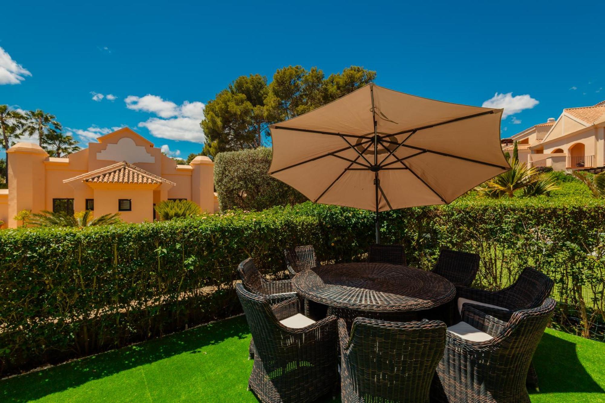 Apartamento 3 Bedroom Apartment, With Private Garden And Terrace, In Puerto Banus